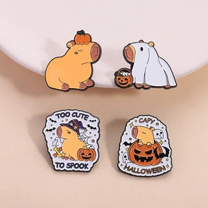 Simpatica Spilla Smaltata Capibara Halloween Lega di Zinco Cartone Animato Zucca Fantasma Cappello da Strega Spilla Per Bambini Decorazione Abbigliamento Regalo