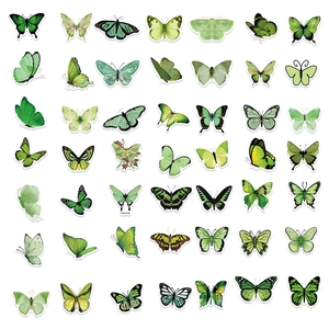 Gedetailleerd overzicht van 50 groene vlinderstickers voor laptop en DIY-decoratie