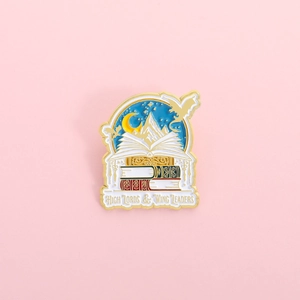 Fantasie-Drachen-Emaille-Pin mit High Lords und Wing Leaders Text auf Rosa