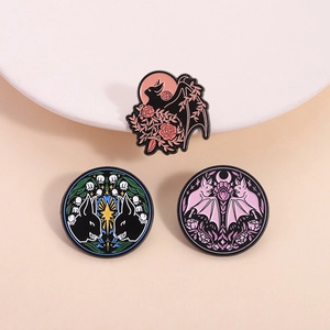 Ensemble de Broches Gothiques en Émail Chauve-souris Lapin Alliage de Zinc Lune Rose Fleur Pins pour Femmes Hommes Sac Veste Bijoux
