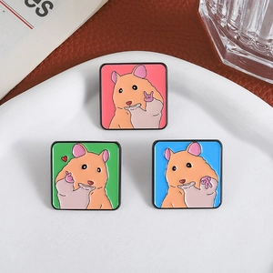 Lot de trois broches en émail hamsters mignons avec gestes de la main créatifs