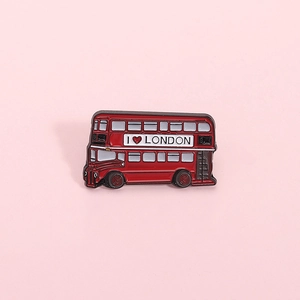 Broche en Émail Bus à Impériale Rouge de Londres I Love London Badge en Alliage pour Vêtements Sac à Dos Bijoux de Voyage Cadeau