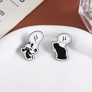 Lot de broches émaillées chat noir et blanc avec bulles de texte lettre grecque