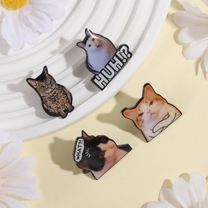 Lot de pin's en émail chat rigolo avec motifs HUH et WHAT pour sacs et vêtements