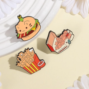 Lot de trois pin's en émail chat cartoon avec burgers, frites et nuggets de poulet
