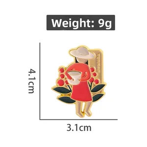 Vue détaillée du pin's Yunnan en émail avec dimensions de 4,1 cm par 3,1 cm