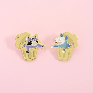 Pin De Esmalte Divertido De Animales Con Mapache Y Zarigüeya En Cubo De Basura Broche De Aleación Para Bolsos Chaquetas Mochilas Accesorios