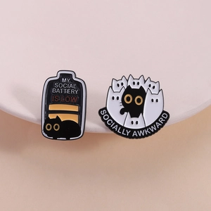 Lot de pins émaillés chat mignon avec motifs social battery low et socially awkward