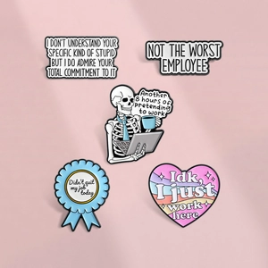 Funny Skeleton Workplace Humor Enamel Brooch Pin Zinc Alloy Heart Medal Award Badges For Men Women Accessories Gift