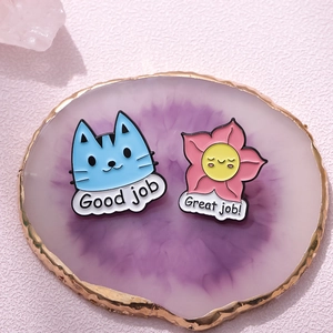 Lot de pins émaillés chat bleu et fleur rose avec slogans de motivation anglais