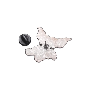 Reverse side of cartoon alloy brooch with silver metal texture and black rubber clutch