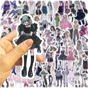 Gros plan d'autocollants imperméables de filles anime aux styles gothique et doux pour DIY