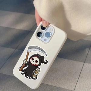 Nahaufnahme der weißen iPhone-Hülle mit einem niedlichen Cartoon-Sensenmann-Design