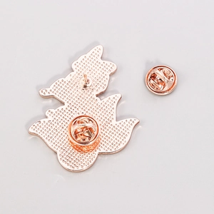 Vue arrière du pin's renard rose en alliage d'or rose avec double aiguille et fermoir papillon