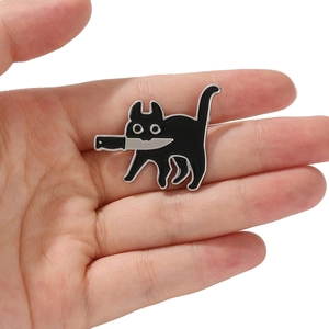 Broche en émail chat noir avec couteau, accessoire créatif en alliage de zinc et métal
