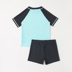 Zweiteiliges Sonnenschutz-Bademodenset für Kinder mit Raglan-Oberteil und Badeshorts