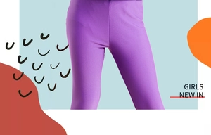 Detail of girls' purple swimming leggings in premium elastic sun protection fabric
