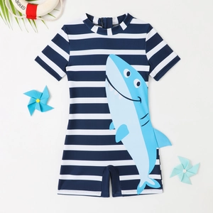 Short-sleeve boys' one-piece swimsuit with blue stripes and 3D shark fin design