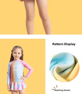 Détail du maillot de bain dégradé pour fille avec manches longues et jupe plissée
