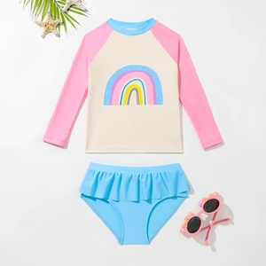 Bañador de dos piezas para niña con estampado de arcoíris y camiseta de manga larga solar
