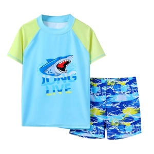 Maillot de bain deux pièces pour enfants avec motif requin et t-shirt à séchage rapide