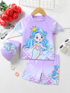 Costume da bagno tre pezzi a sirena per bambina con top, pantaloncini e cuffia