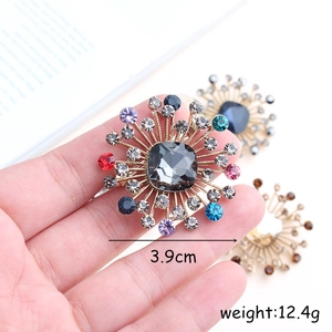 Colorful sunflower crystal brooch with large square gemstone in gold-tone alloy, 3.9cm size