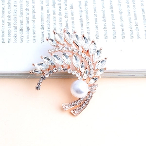 Elegante Spilla in Lega a Forma di Spiga di Grano Con Decorazione in Strass e Perle Sintetiche Gioielli di Moda per Donna