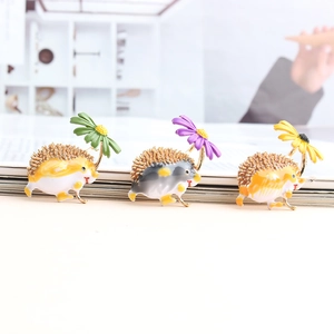 Broche Hérisson en Émail Créatif Avec Fleur Alliage Dessin Animé Animal Broche Pour Femme Mode Vêtements Bijoux Cadeau
