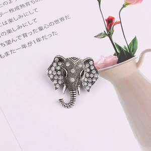 Vintage Elephant Head Rhinestone Brooch Alloy Animal Pin For Women Men Fashion Commute Jewelry Gift Accessory Silver