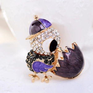 Cartoon Animal Chick Brooch Enamel Rhinestone Eggshell Baby Bird Pin Zinc Alloy Cute Jewelry For Women Men Apparel Accessories