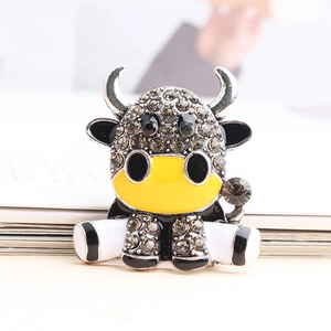 Schattige Cartoon Koe Emaille Broche Pin Vrouwen Mannen Zinklegering Dier Strass Borstspeld Mode Sieraden Kleding Decor Cadeau