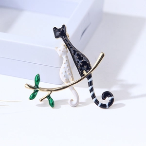 Mignonne Broche Chat en Émail pour Femmes Hommes Alliage Épingles Animaux Deux Chats Sur Branche Bijoux de Mode Cadeau