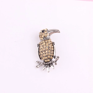 Sparkling crystal encrusted toucan bird brooch in vintage silver style for women