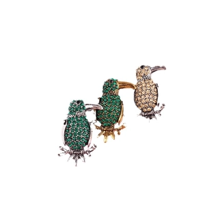 Chic rhinestone toucan animal brooches set in green, yellow and vintage silver alloy
