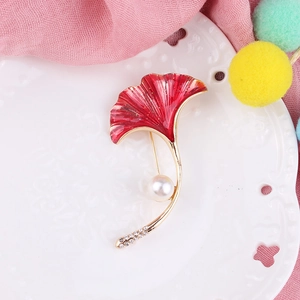 Vintage Enamel Ginkgo Leaf Brooch Pin For Women Elegant Alloy Artificial Pearl Rhinestone Breastpin Wedding Party Jewelry Gift