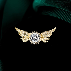 Broche Ailes D'Ange Élégante Avec Grand Zircon Rond En Cuivre Plaqué Or Épingle De Plume Pour Femme Mariage Fête Bureau Bijoux
