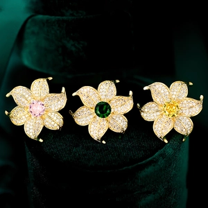 Luxurious Flower Brooch Zircon Inlaid Gold Plated Copper Floral Breastpin For Women Suit Coat Sweater Fashion Jewelry Accessory