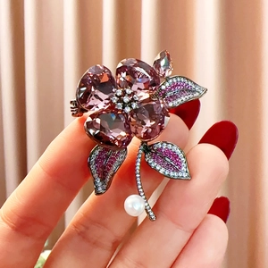 Elegant Purple Synthetic Crystal Flower Brooch Copper Micro Paved Zirconia Bouquet Pin With Freshwater Pearl For Women Jewelry
