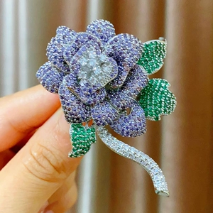 Luxury Purple Rose Flower Brooch Pin For Women Copper Zirconia Inlaid Elegant Banquet Wedding Party Dress Accessories Gift