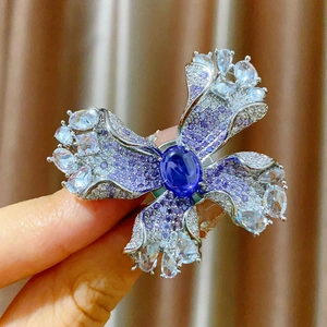 Broche Papillon en Zirconium de Luxe Avec Boucle Magnétique en Cuivre Électroplaqué Bijoux Strass pour Femme Banquet Mariage
