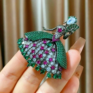 Elegante broche de bailarina con cristales de colores y abanico para mujer