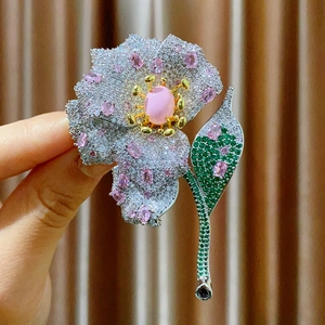 Elegant Zirconia Flower Brooch With Pink Queen Shell Gemstone Luxury Copper Jewelry Accessories For Women Suits Coats