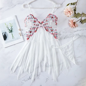 Sexy weißes Set aus transparentem Mesh mit Blumenstickerei und Spitzendetails