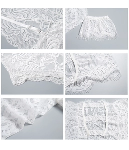 Détail de la lingerie en dentelle blanche avec bords cils et bretelles réglables