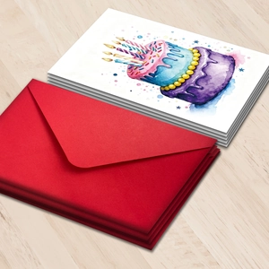 Set di biglietti d'auguri con torte ad acquerello e buste rosse vivaci