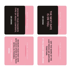 Carte gioco per coppie con sfide interattive in elegante design rosa e nero