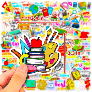 Gros plan d'autocollants scolaires avec motifs livres et pommes, taille 2,4 x 2,3 pouces