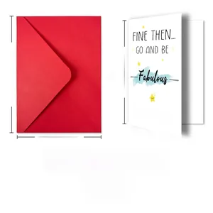 Détail de carte pliée blanche et enveloppe rouge avec typographie et spécifications