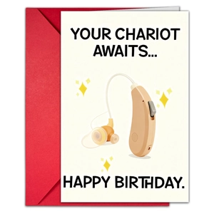 Primer plano de una tarjeta de cumpleaños graciosa con sobre rojo y diseño único